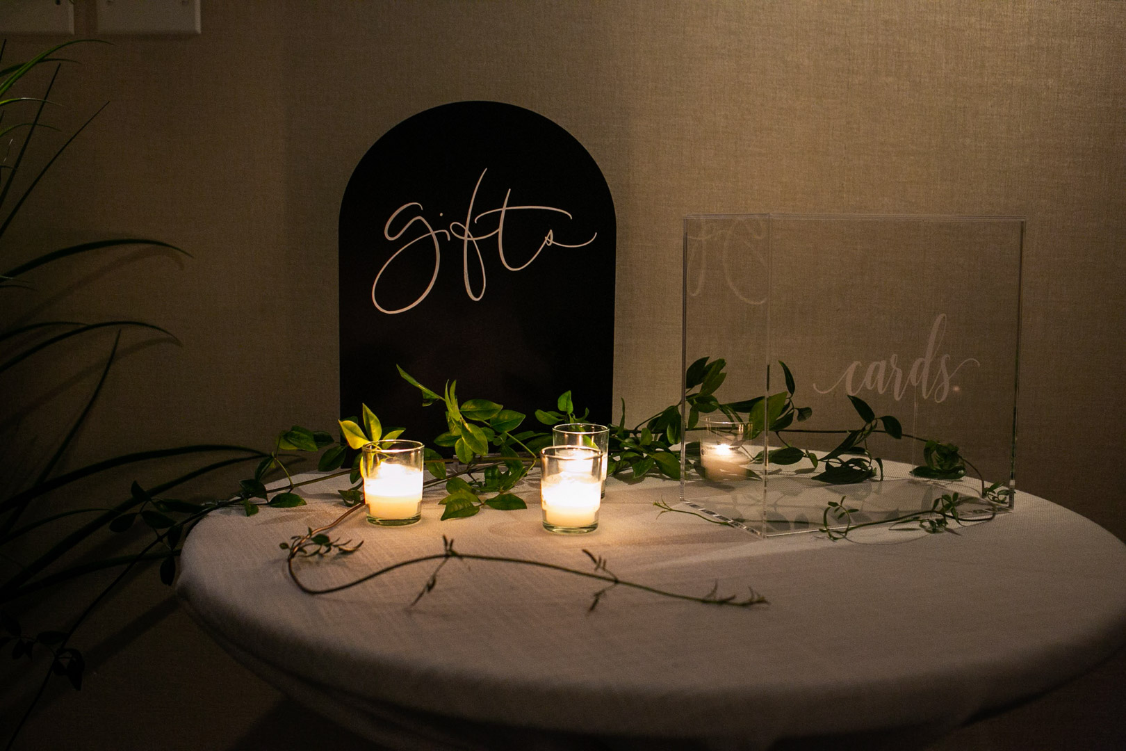 Gift Tables - Ashland Addison Events